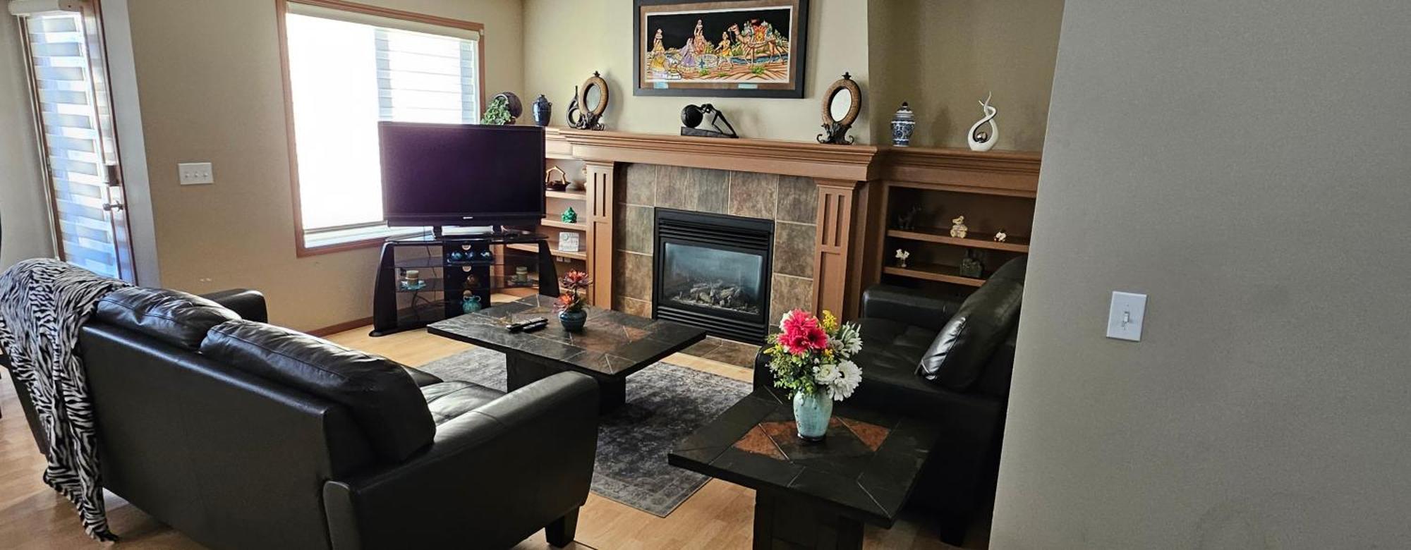 Spacious Comfortable Air-Conditioned. Near Airport! Calgary Zewnętrze zdjęcie